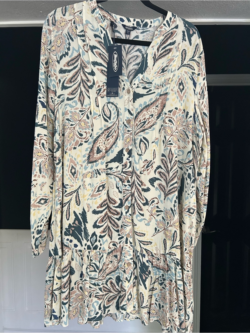 Women's Cream Paisley Button-Front Tunic